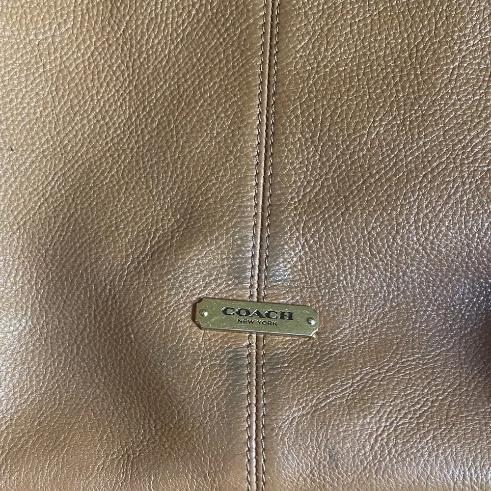 Coach Vintage Avery Tan Leather Hobo Bag